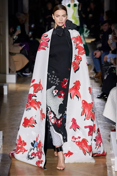 Look 9